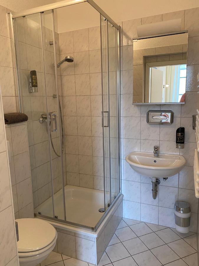 Pension Villa Ostseetraum Rostock Buitenkant foto